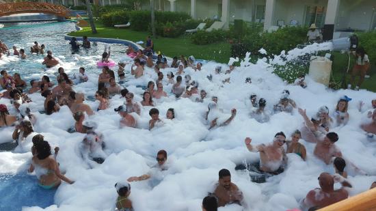 Foam Pool | Creative ideas for Corporate events - Offsite , Outdoor Activity |Pegasus Events 